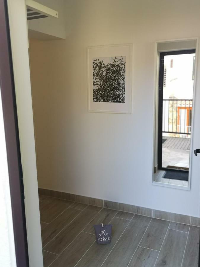 Apartman Studio Kod Ujevica Baška Voda المظهر الخارجي الصورة