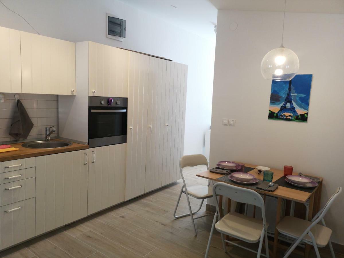 Apartman Studio Kod Ujevica Baška Voda المظهر الخارجي الصورة